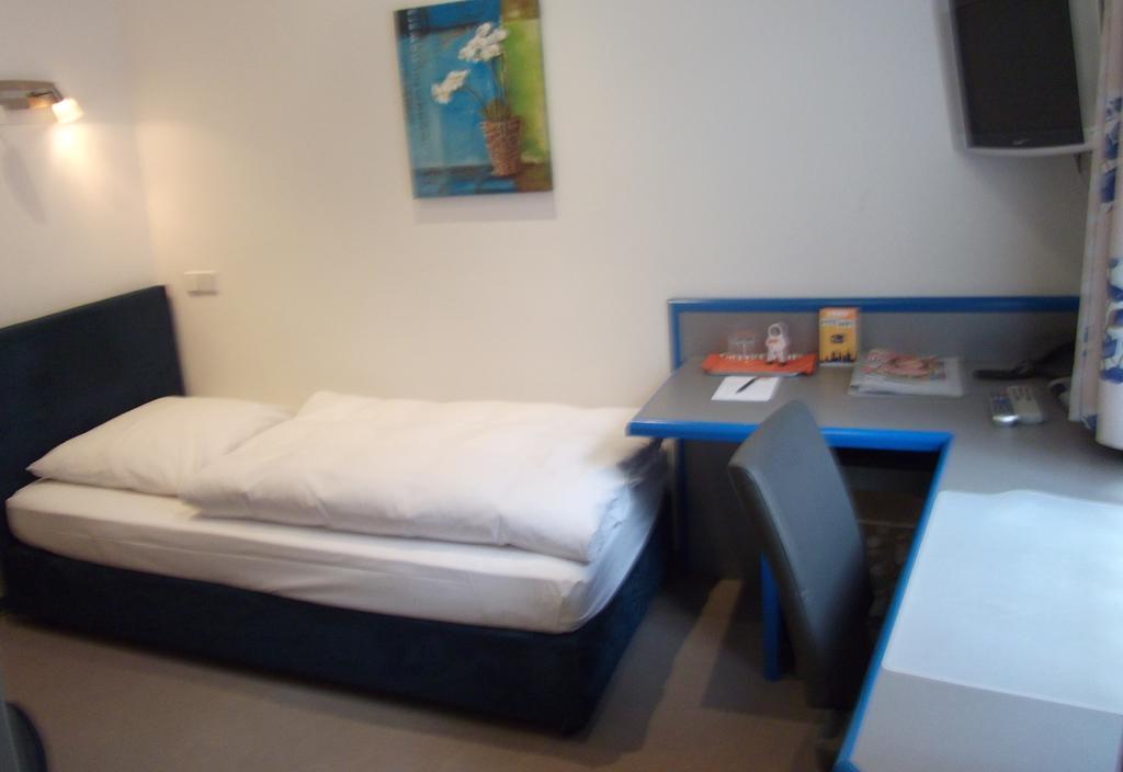 Hotel Alt - Tegel Berlin Ruang foto