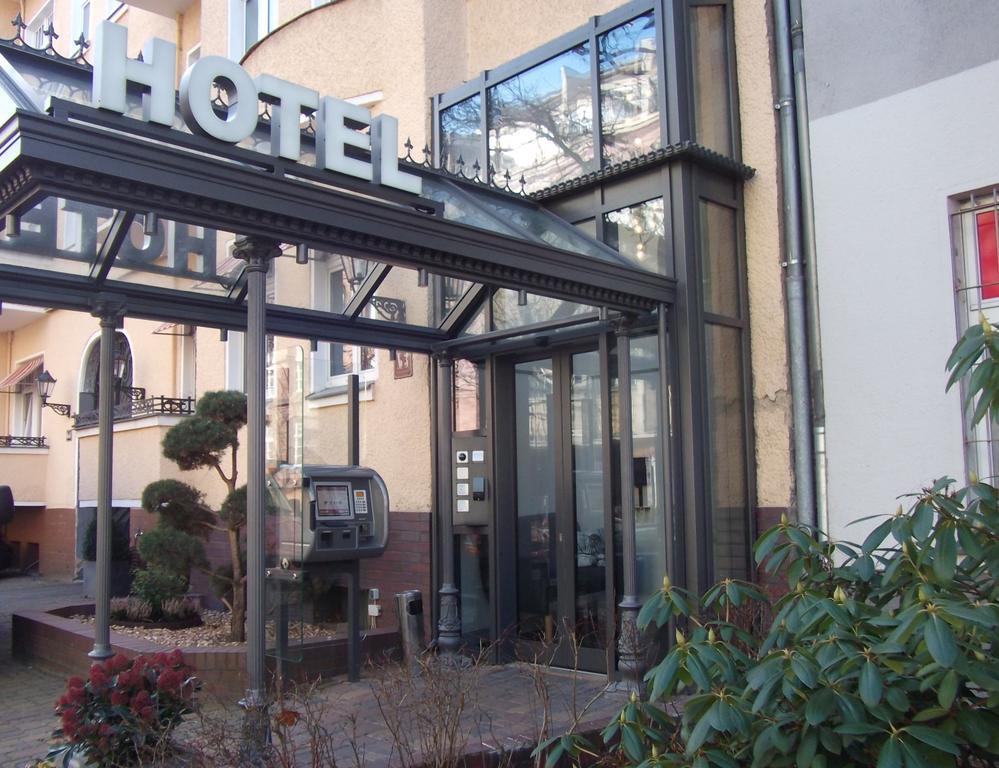 Hotel Alt - Tegel Berlin Bagian luar foto