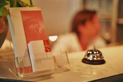 Hotel Alt - Tegel Berlin Bagian luar foto